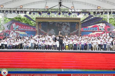 House rolls out Bagong Pilipinas service fair .